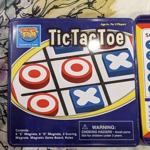 Portable tic tac toe car travel game for kids.